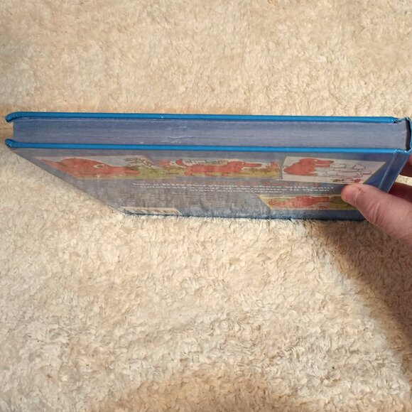 GUC ~ Clifford Celebrates The Year Hardcover by Norman Bridwell - Picture 4 of 5